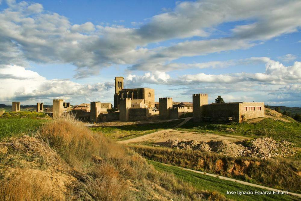 El Diezmo Artajona Exterior foto
